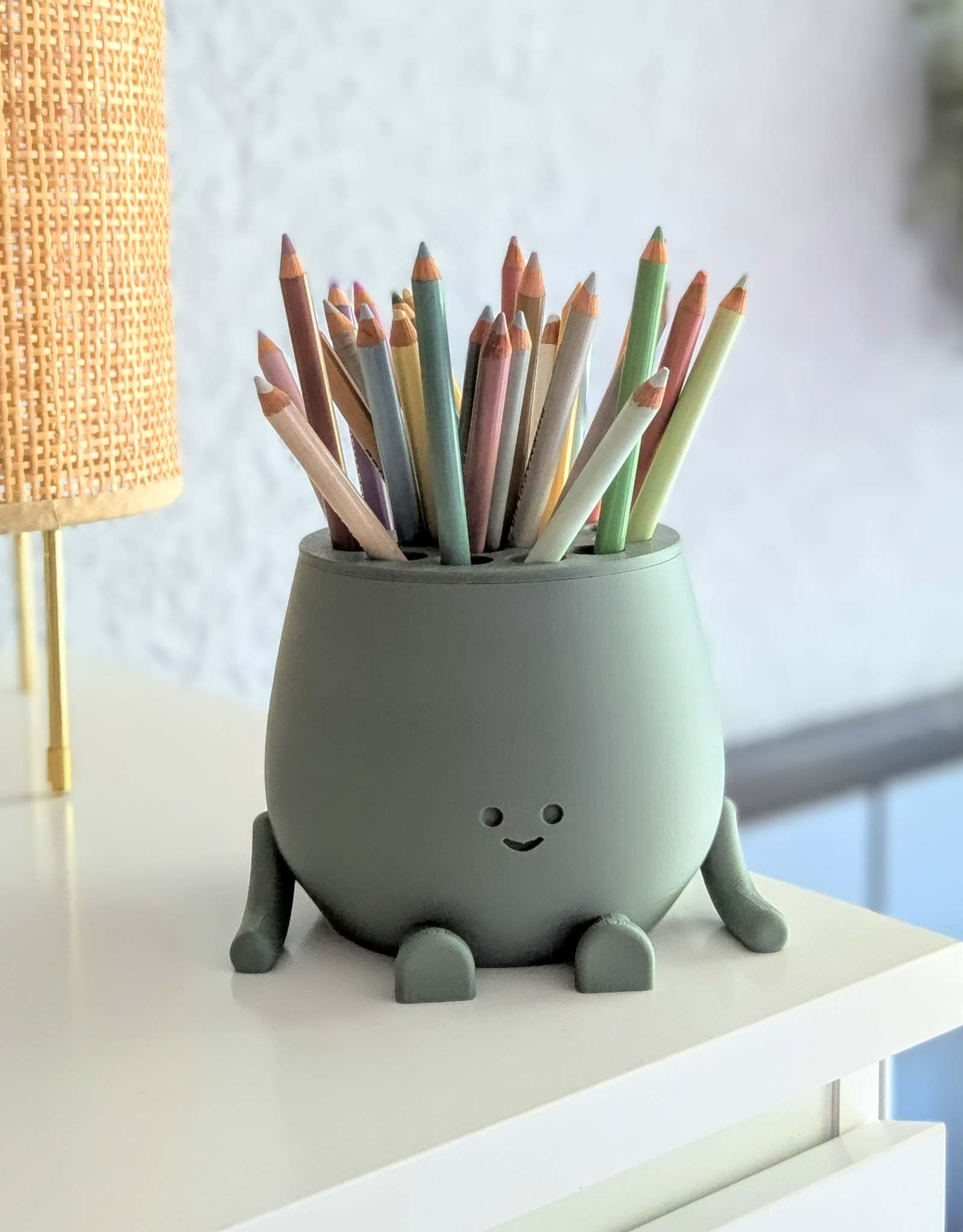 Happy pencil holder
