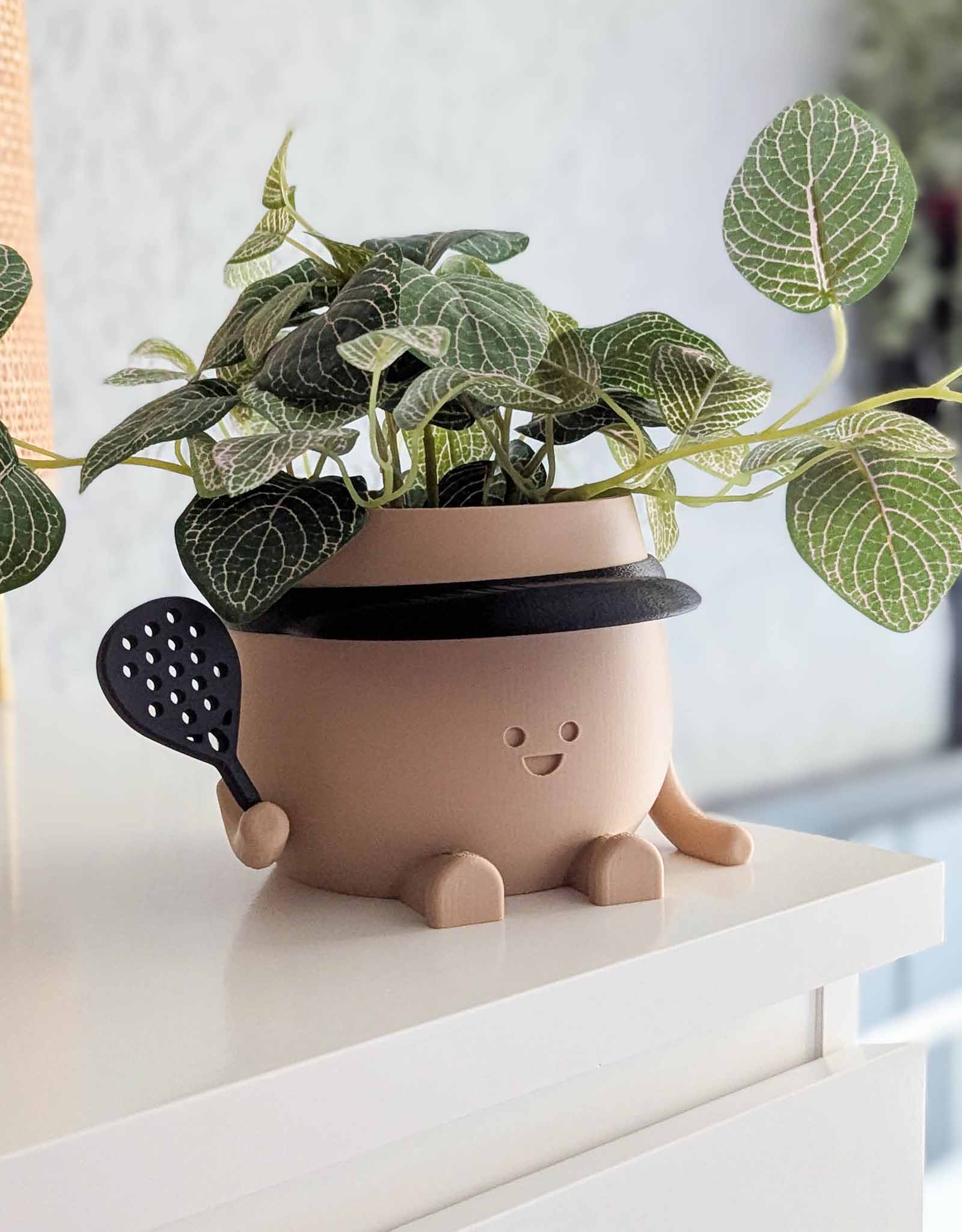 Happy padel plant pot