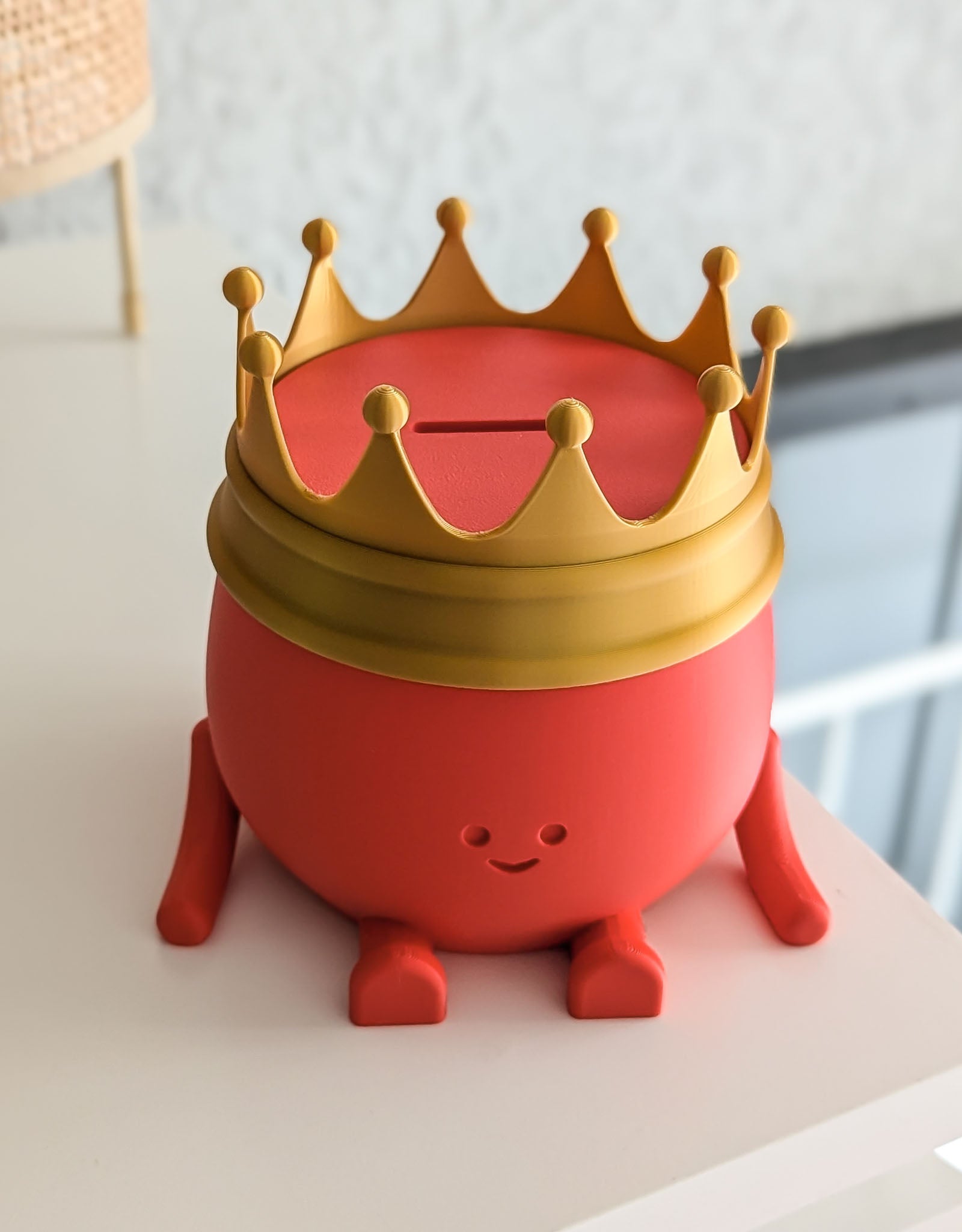 Happy King piggy bank