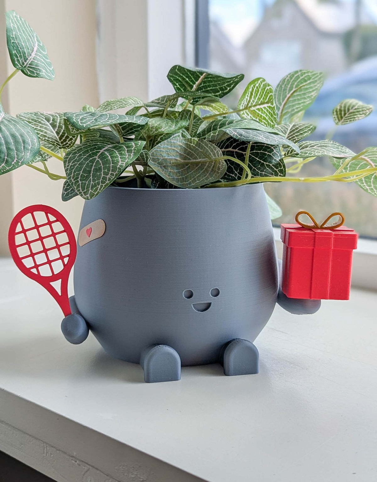 Happy imperfect tennis plant pot