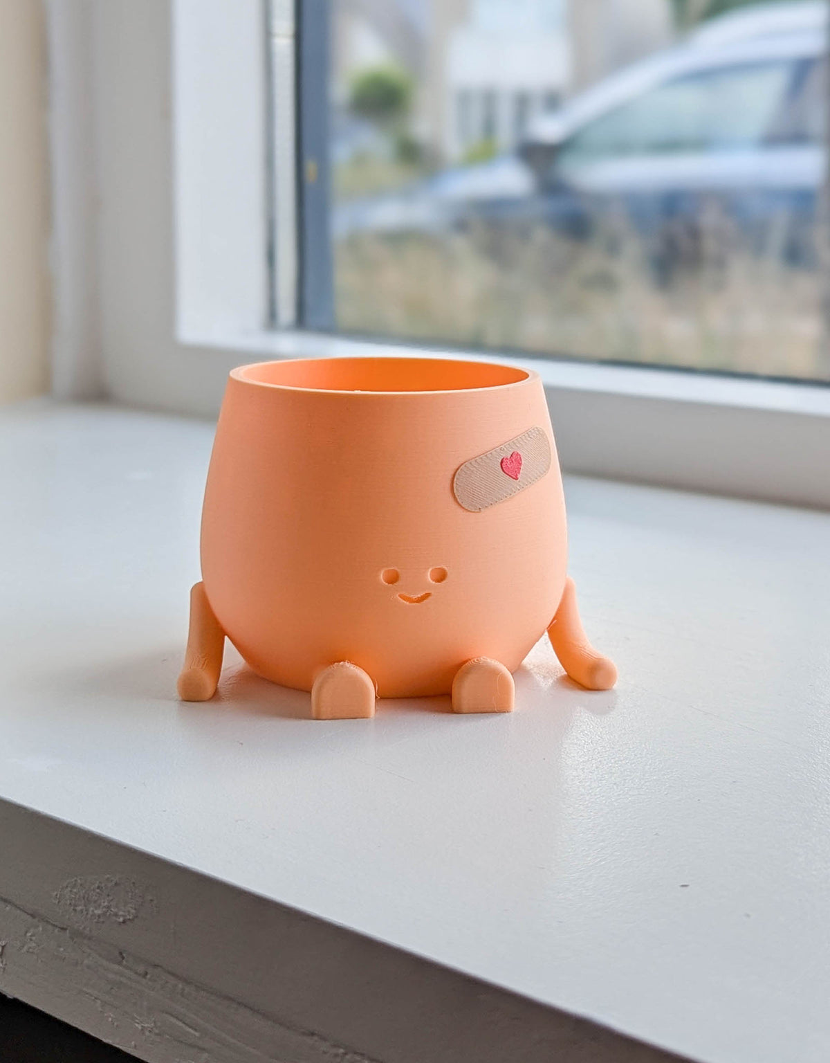 Happy imperfect plant pot