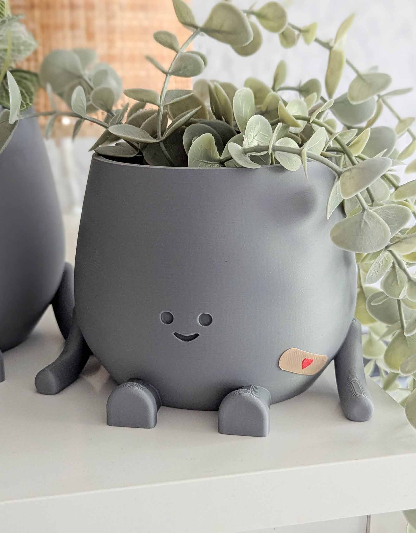 Happy imperfect plant pot