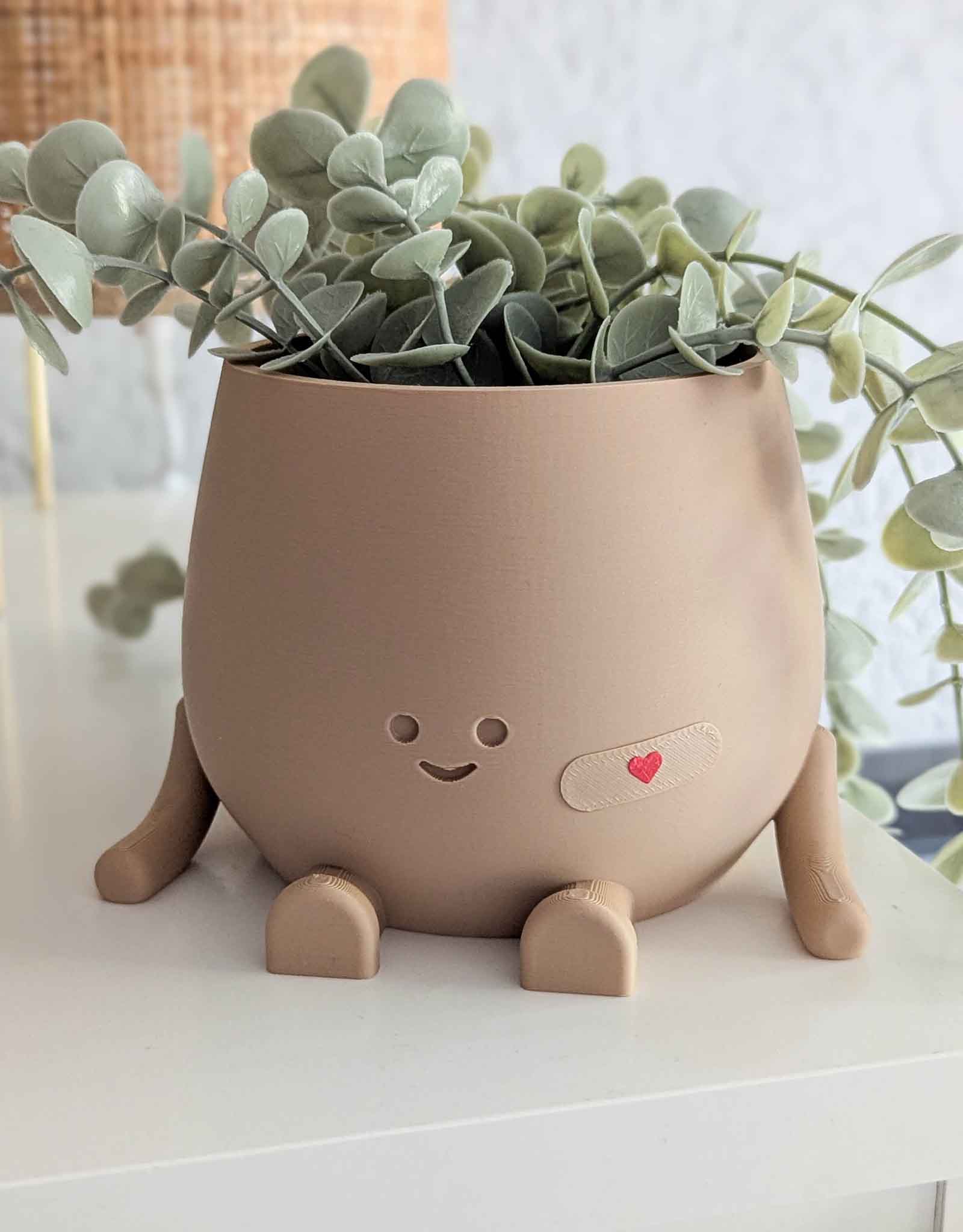 Happy imperfect plant pot