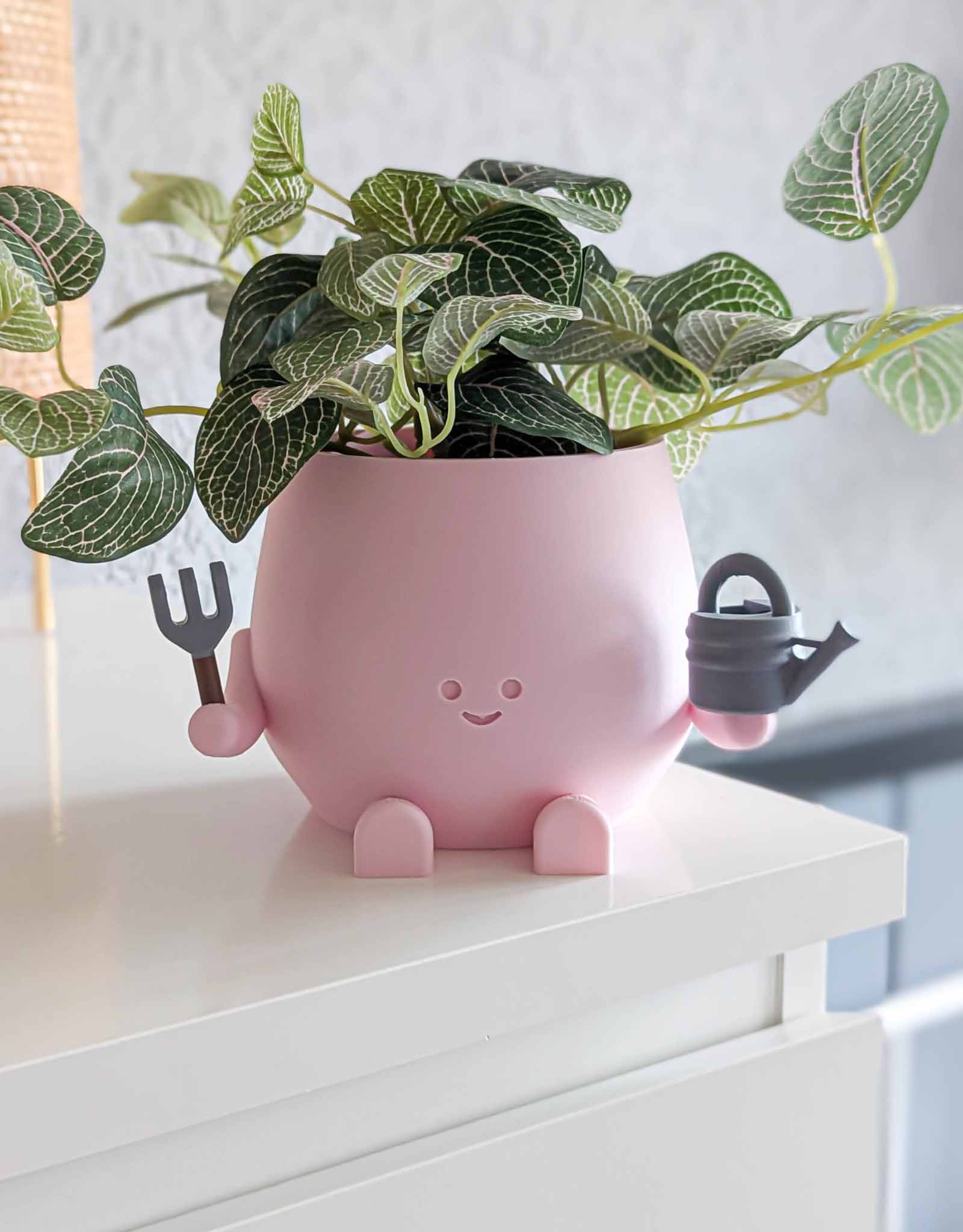 Happy gardener plant pot