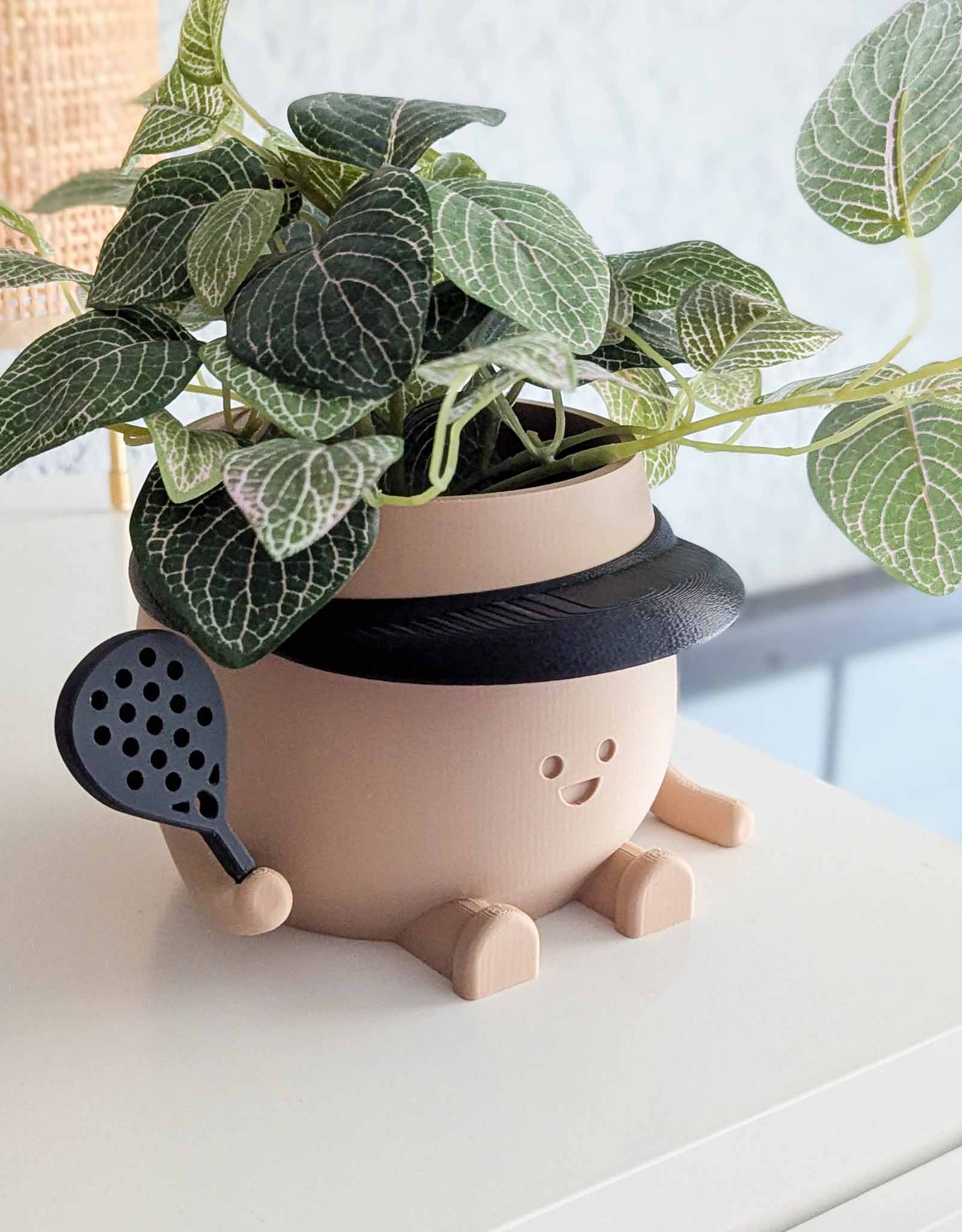 Happy padel plant pot