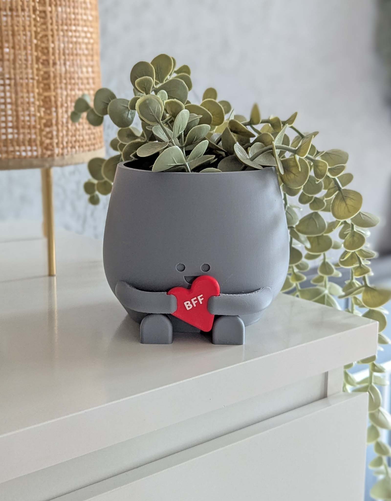 Happy plant pot personalized heart