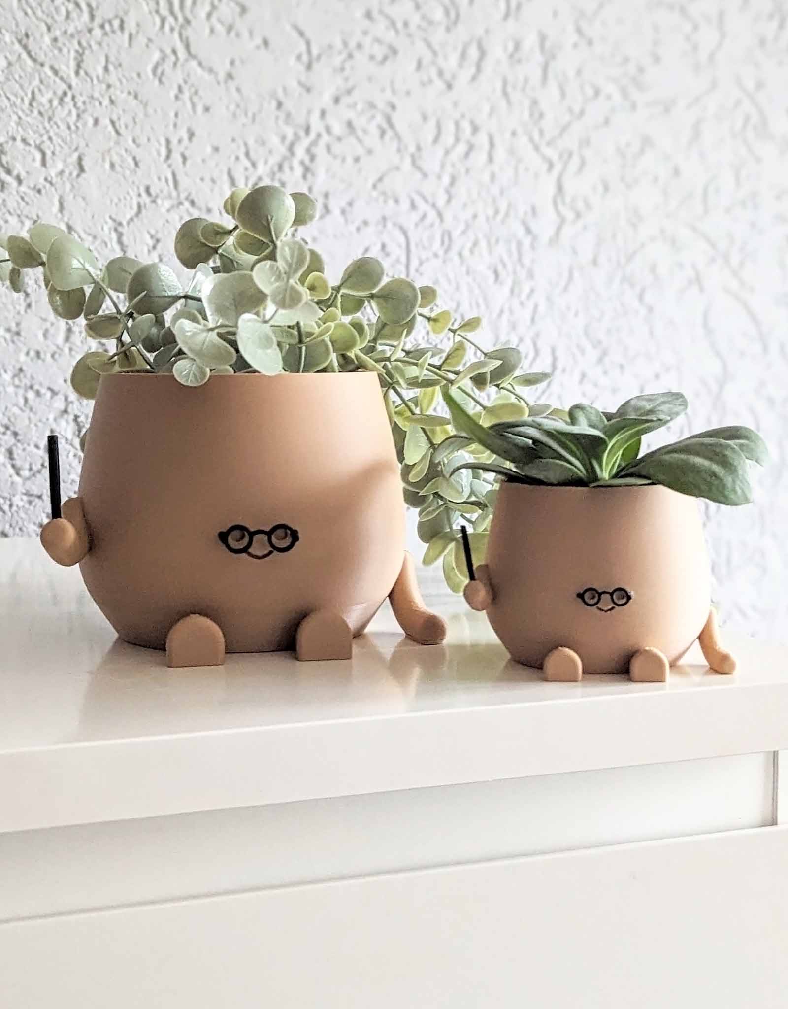Happy wizard plant pot