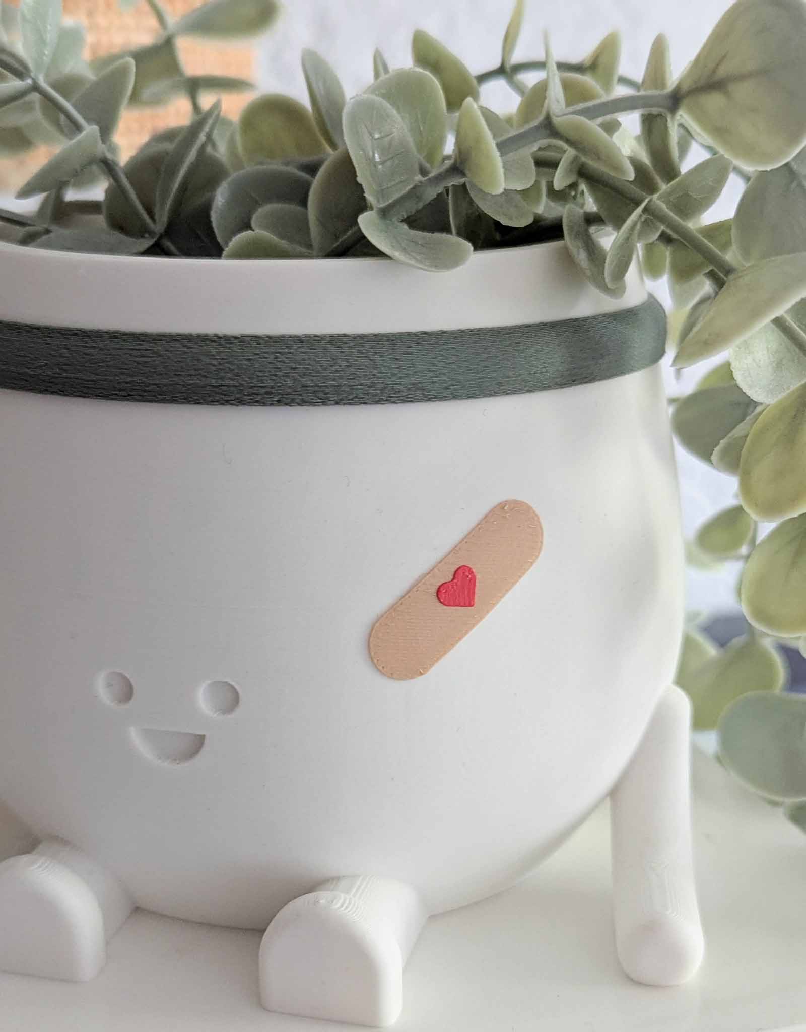 Happy imperfect tennis plant pot