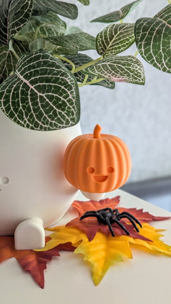 Halloween happy face pumpkin plant pot - Image 4