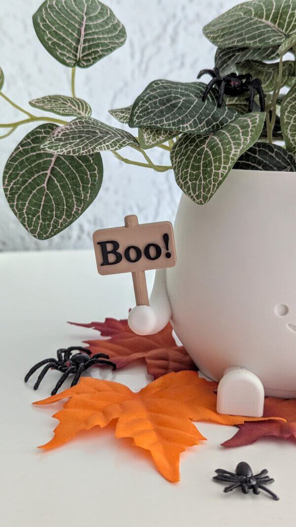 Halloween happy face pumpkin plant pot - Image 3