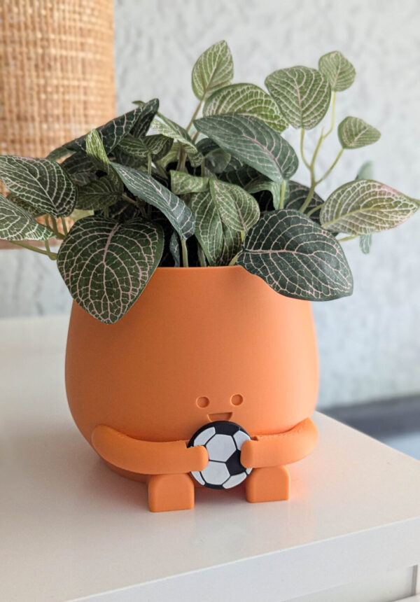 Football player gift soccer player plant pot happy face indoor planter birthday gift flower pot father's day gift fußball fußballgeschenk