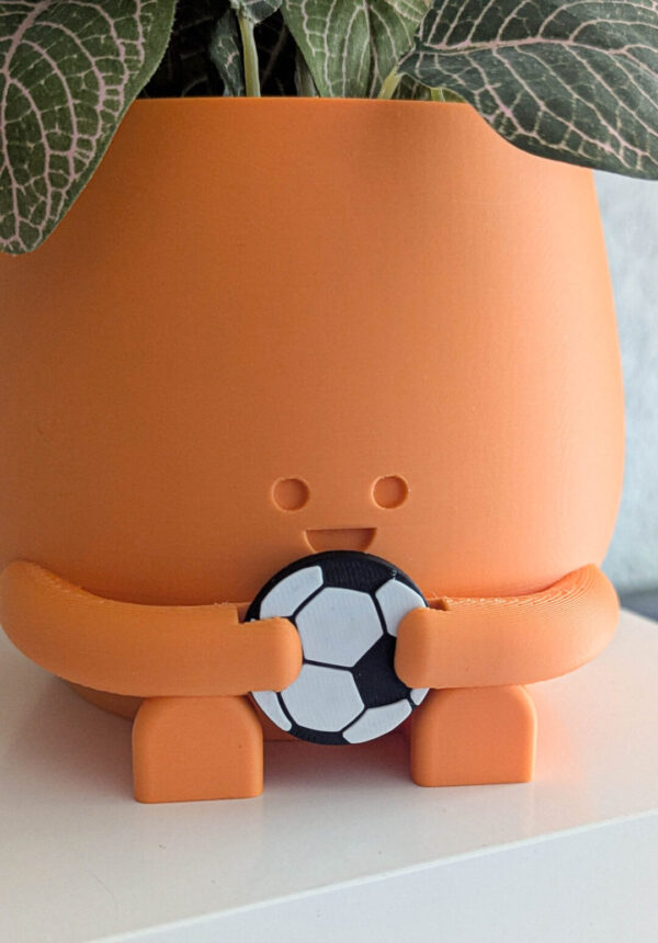 Football player gift soccer player plant pot happy face indoor planter birthday gift flower pot father's day gift fußball fußballgeschenk
